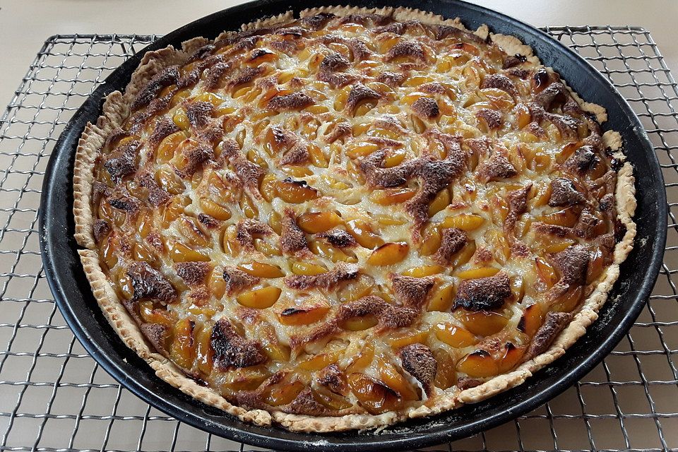 Tarte mit pâte brisée und Eiersahne-Füllung