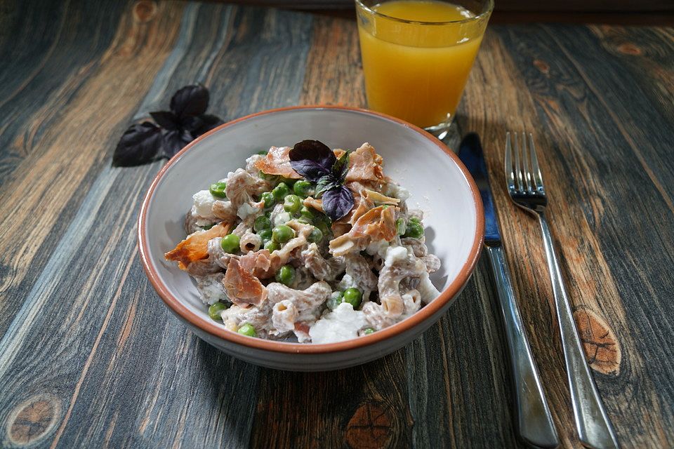 Pasta mit Ricotta und Erbsen