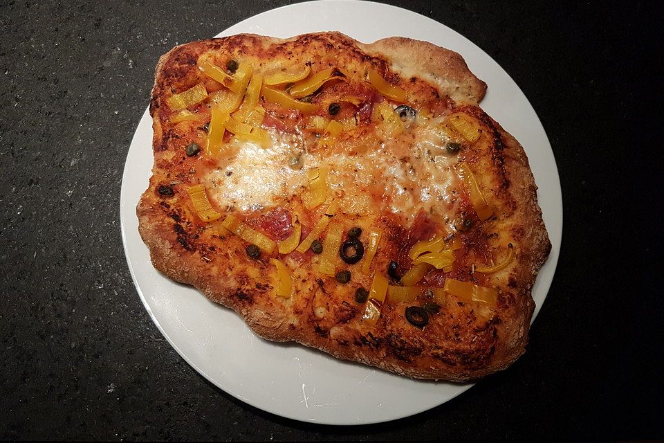 Pizzateig mit geriebenen Kartoffeln