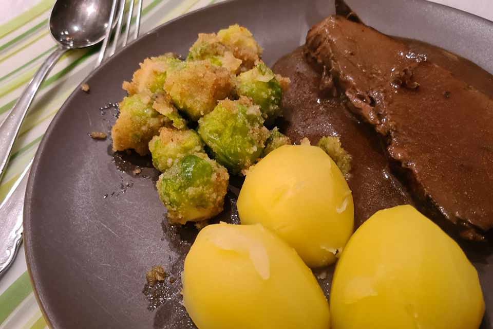 Wildschweinbraten an Waldfrucht - Balsamicosauce