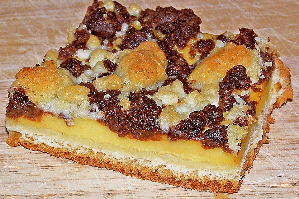 Pudding - Streusel Kuchen