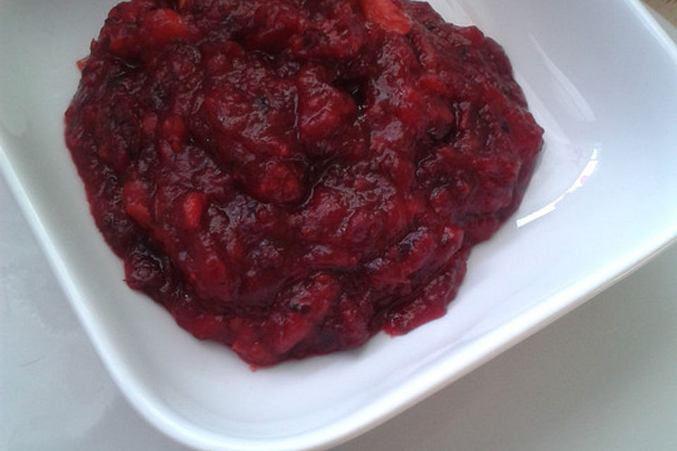 Süßer Brotaufstrich mit Cranberries