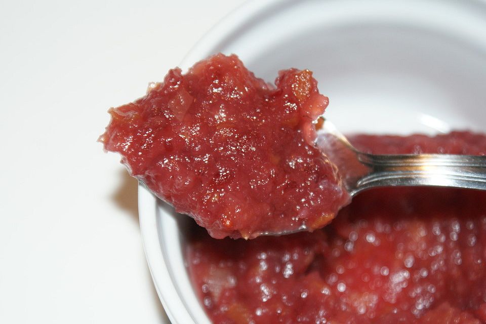 Süßer Brotaufstrich mit Cranberries