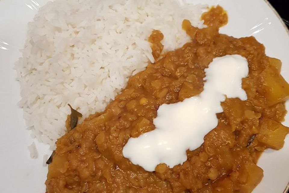 Gelbe Bete-Linsen-Curry