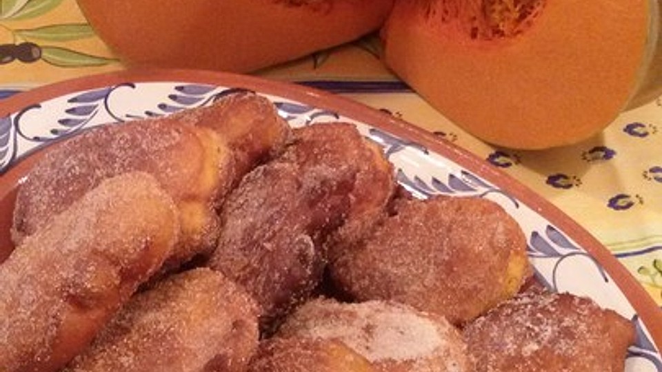 Portugiesische Kürbisküchlein von bienemaya| Chefkoch