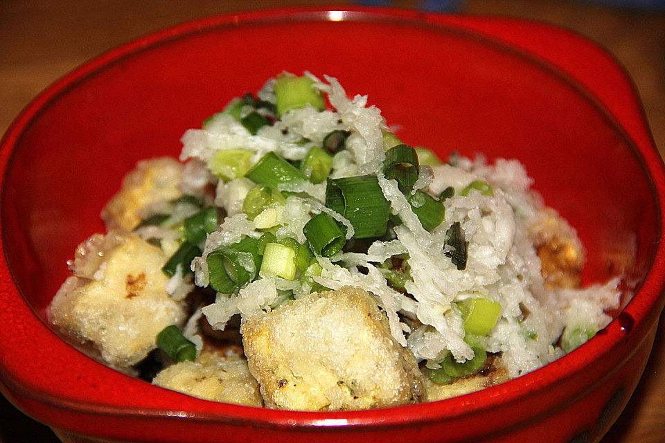 Japanischer ausgebackener Tofu