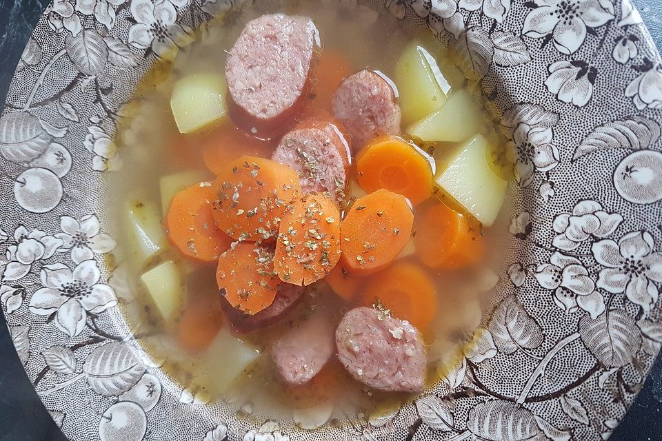 Einfache Karotten- Kartoffelsuppe