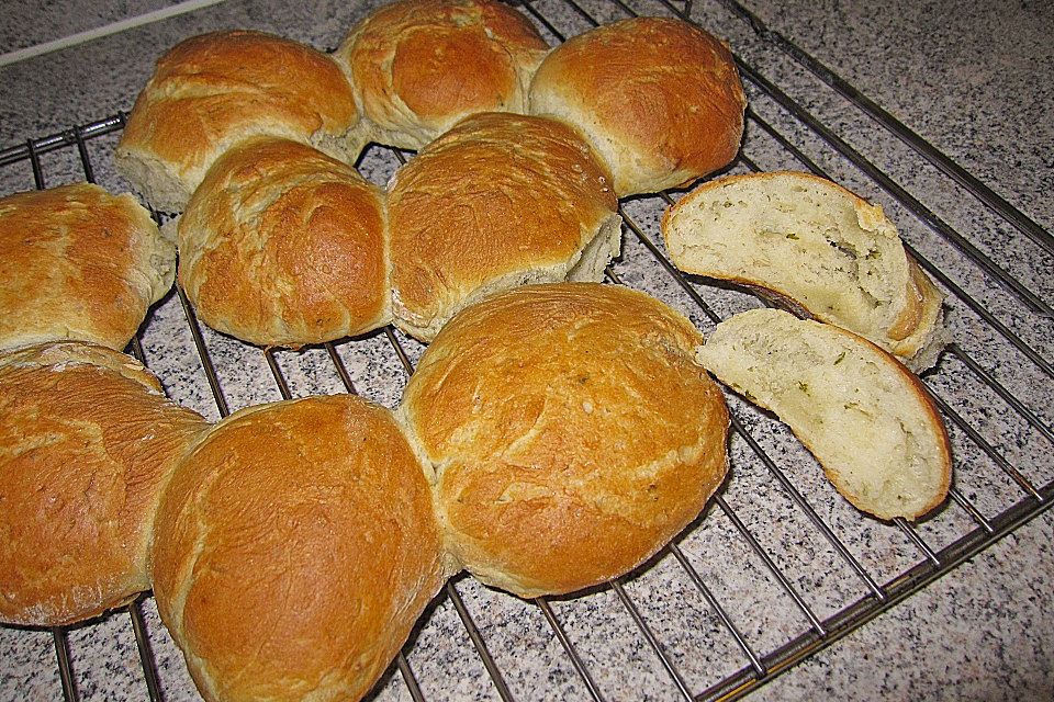 Partybrötchen mit Frischkäse