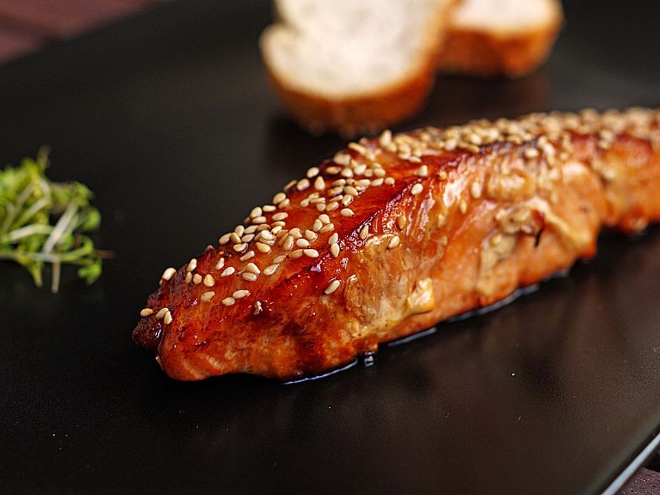Japanischer gegrillter Lachs mit Teriyaki - Soße von Shimone | Chefkoch