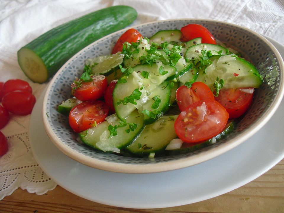 Gurken-Tomaten-Salat von Jess6065 | Chefkoch