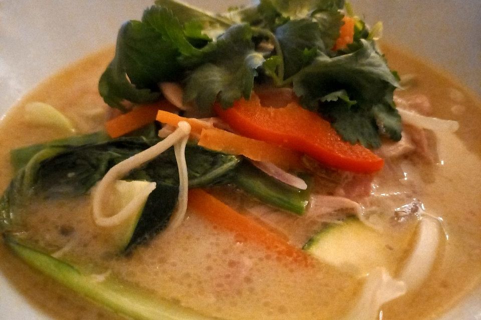 Thai-Hühnersuppe