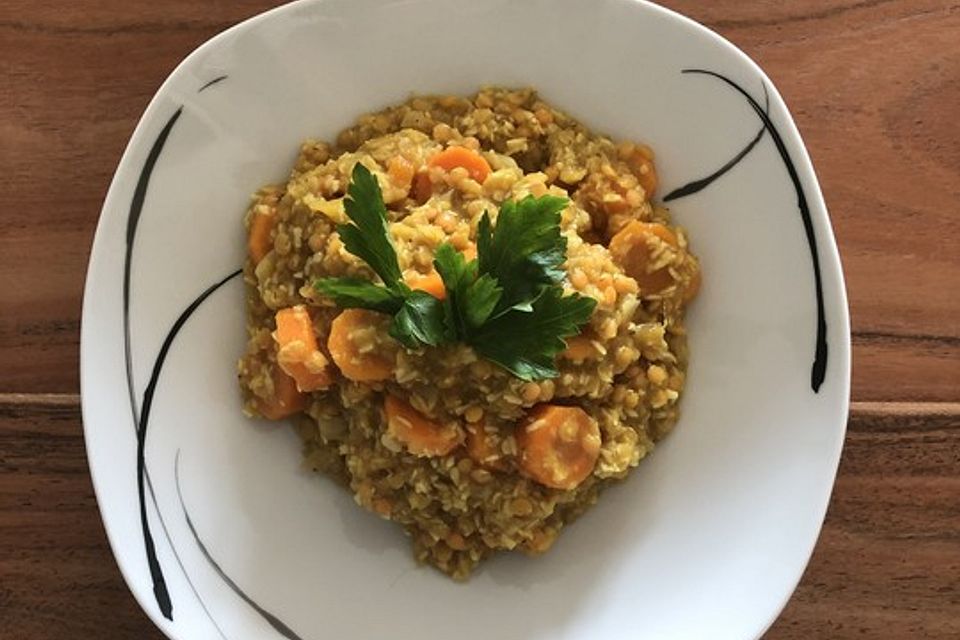 Linsencurry mit Mango und Kokos