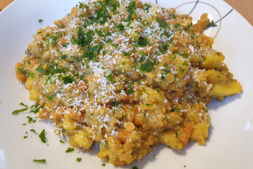 Linsencurry mit Mango und Kokos