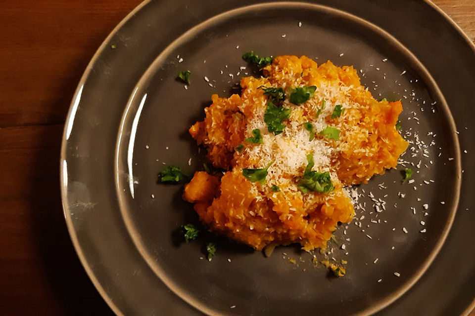 Linsencurry mit Mango und Kokos