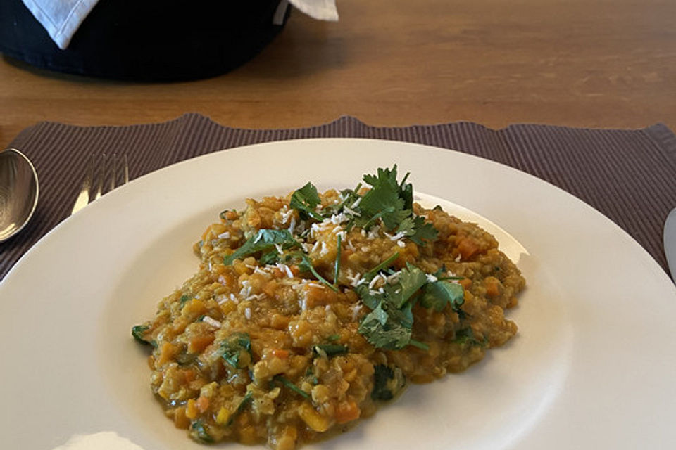 Linsencurry mit Mango und Kokos