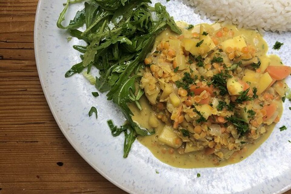 Linsencurry mit Mango und Kokos