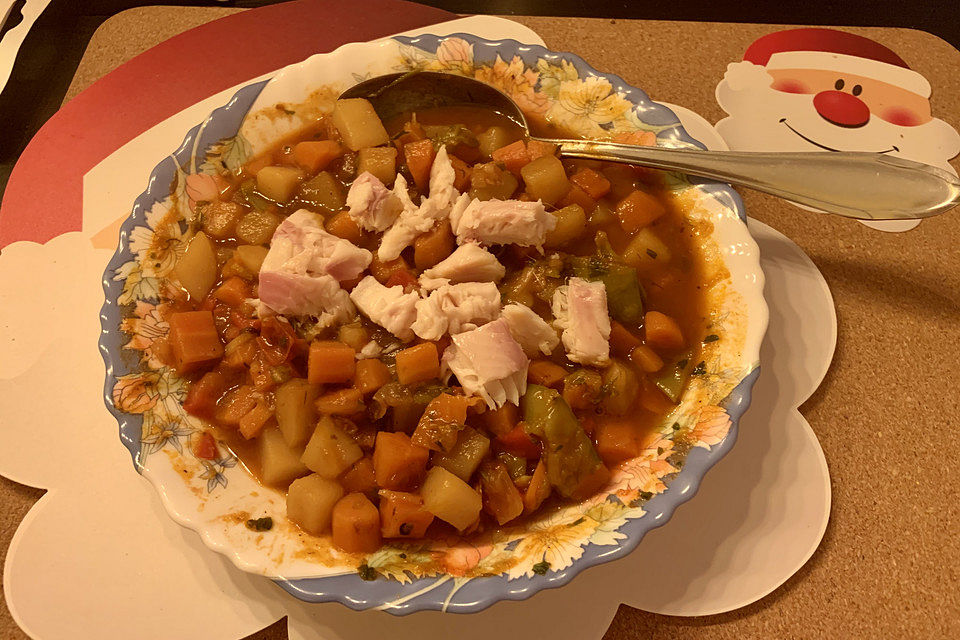 Kartoffel-Gemüse-Eintopf mit Chorizo und Räucherfisch