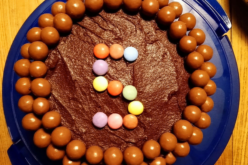 Maltesers Ombre Cake