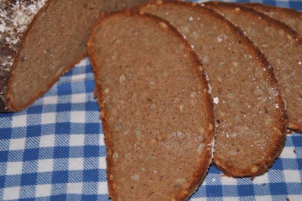 Buchweizen-Dinkel-Vollkornbrot mit Molke