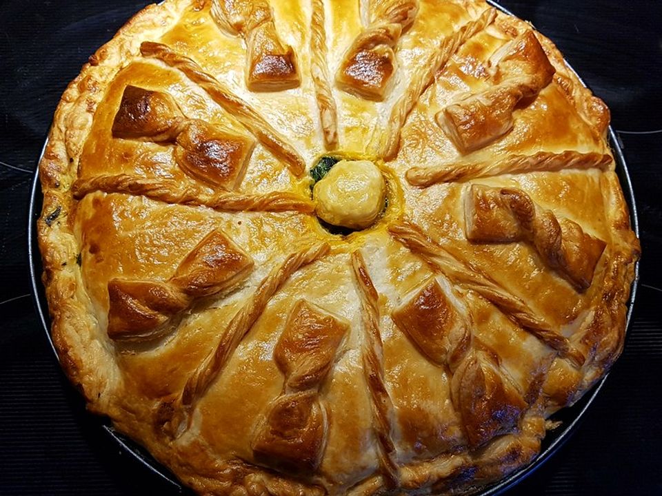Blätterteig - Pie mit Hackfleisch - Spinat Füllung von Utee | Chefkoch