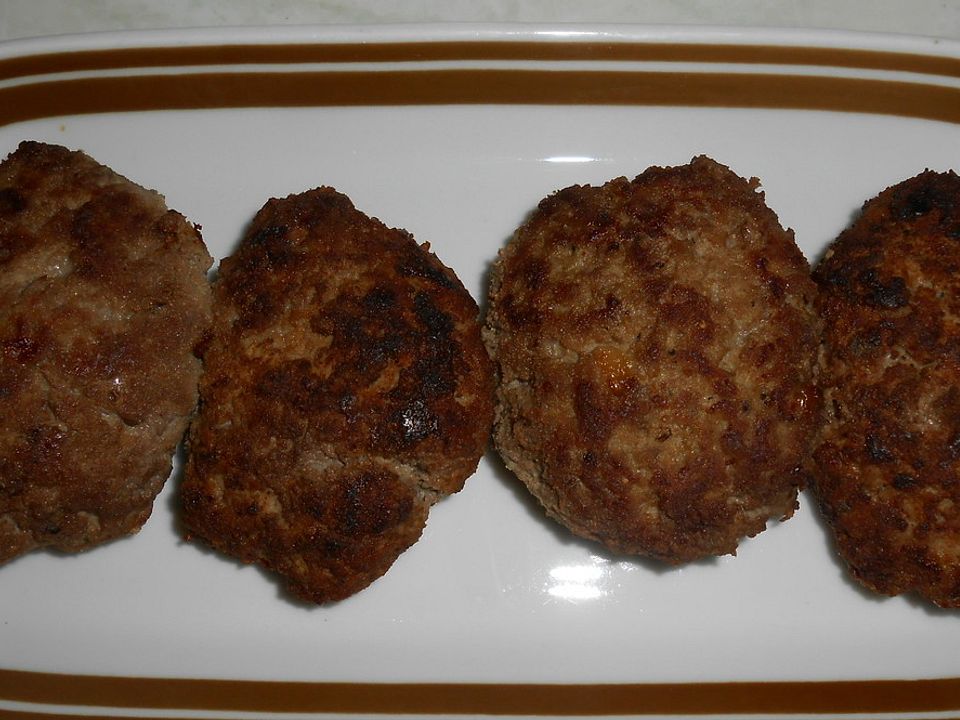 Buletten aus Rinderhackfleisch mit Kräuterfrischkäse von GittiKlari ...