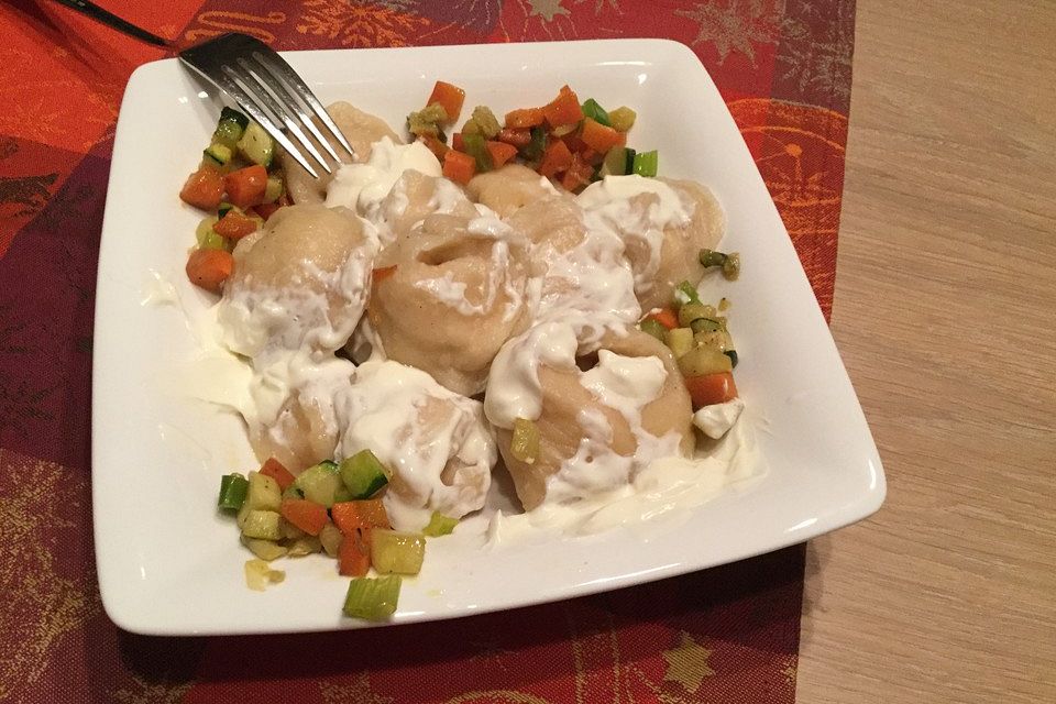 Pelmeni mit Lachs