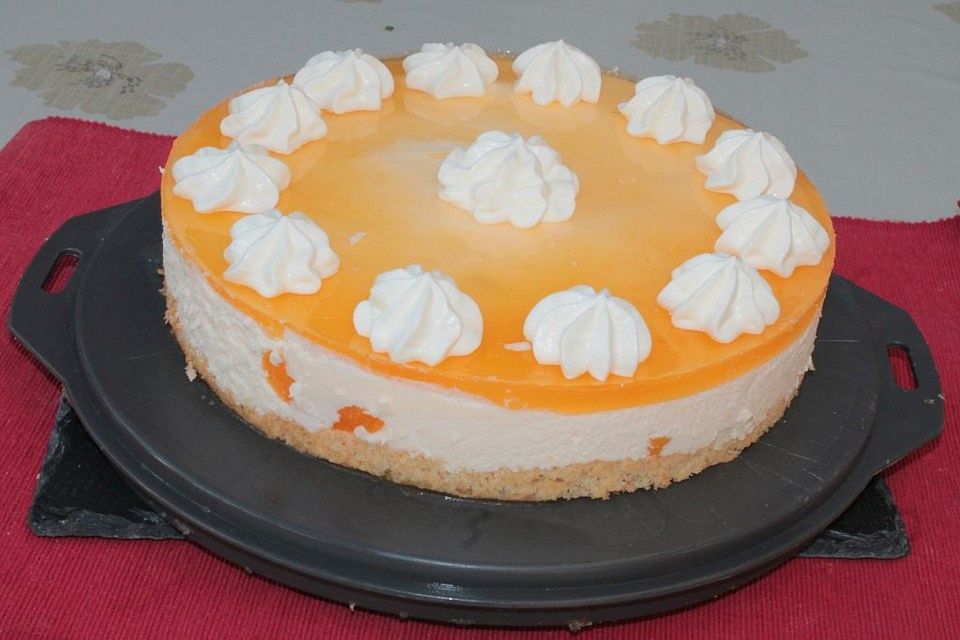 Aprikosen-ACE-Torte