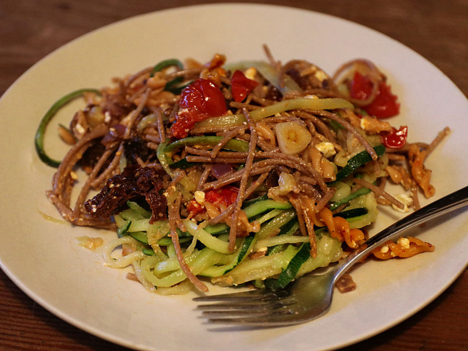 Spaghetti mit Linsen, Kirschtomaten und Feta-Käse von SessM | Chefkoch
