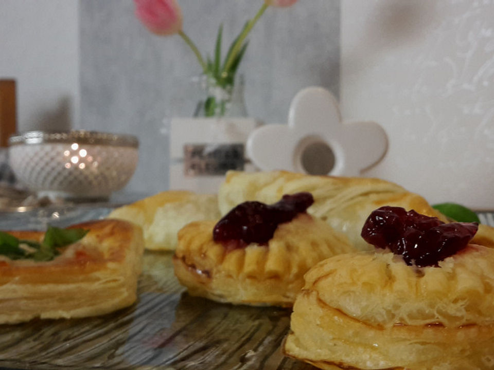 Blätterteig-Käse-Taschen mit Preiselbeeren von Chefkoch-Video | Chefkoch