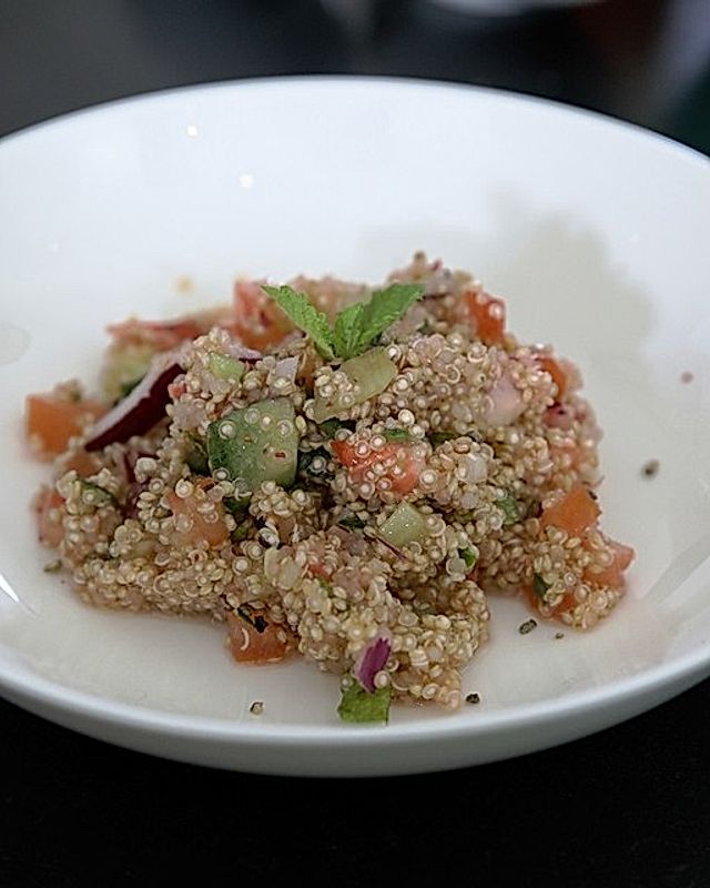 Quinoa Taboulé mit Erdbeeren