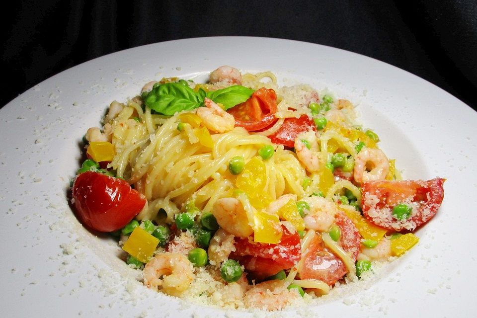 Spaghetti mit Frischkäse-Garnelen-Soße Spaghetti mit Frischkäse-Garnelen-Soße