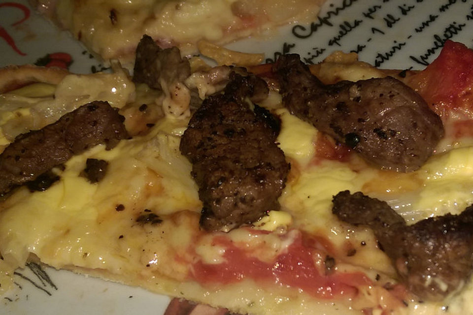 Pizza Gourmet mit Rindersteak-Streifen wie bei Domino´s