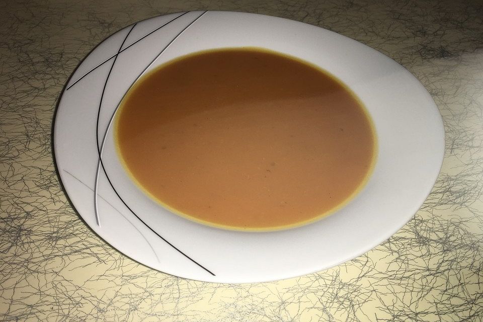 Alex' vegane Kürbis-Topinampur-Cremesuppe