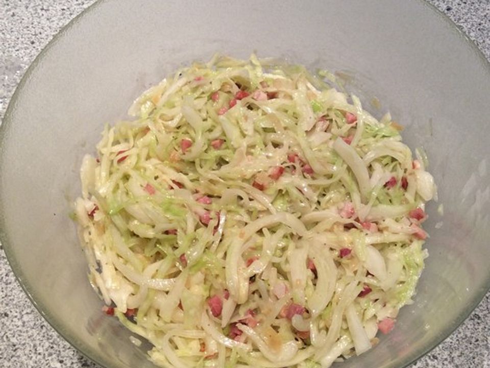 Krautsalat mit Speck und Bärlauchöl von miheikather | Chefkoch