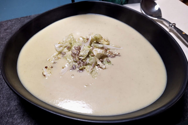 Wirsingsuppe mit Curry von Metti_65| Chefkoch Wirsingsuppe mit Curry von Metti_65| Chefkoch