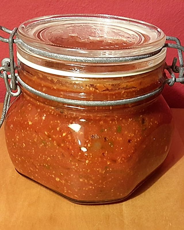 Orientalische Tomatensauce mit Korma Curry
