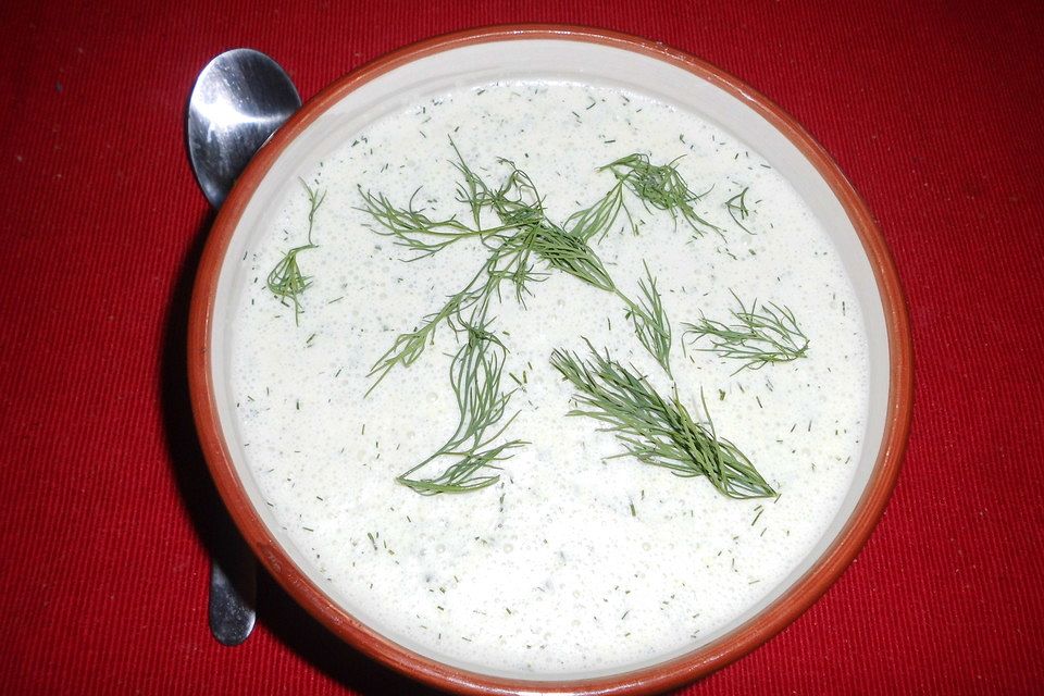 Kalte Gurkensuppe