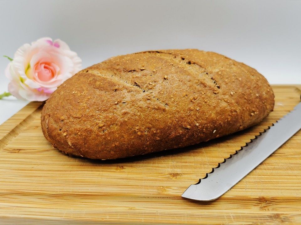 Dinkel-Vollkorn-Sauerteigbrot mit gerösteten Kürbiskernen von patty89 ...