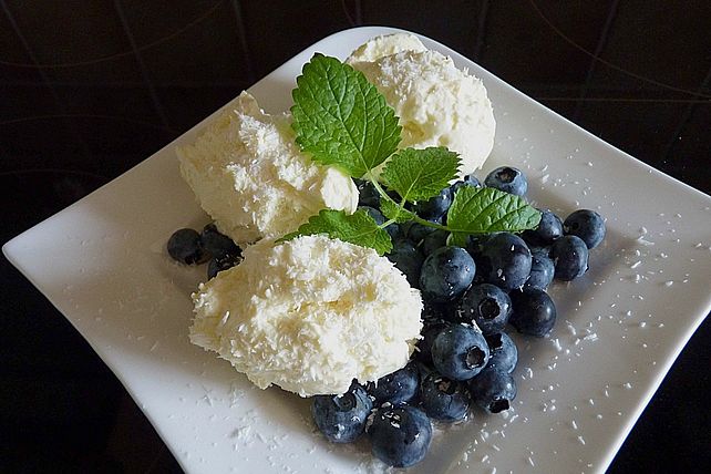 Heidelbeeren auf Vanille - Sahnecreme von 00Aurelia00| Chefkoch