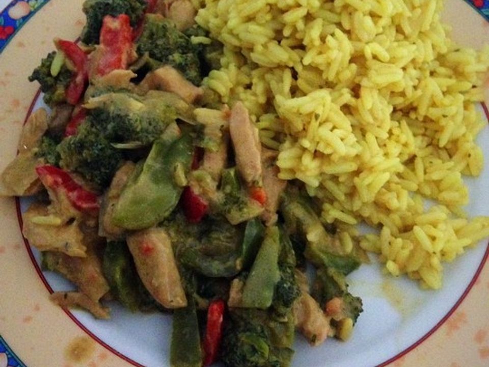Wok-Hähnchenfleisch mit Gemüse und Curryreis von Deeniisee92| Chefkoch