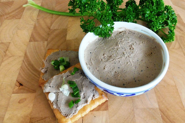 Hühnerleberpastete mit frischen Kräutern von Oxybird| Chefkoch