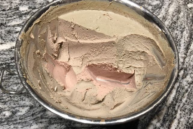 Hühnerleberpastete mit frischen Kräutern von Oxybird| Chefkoch