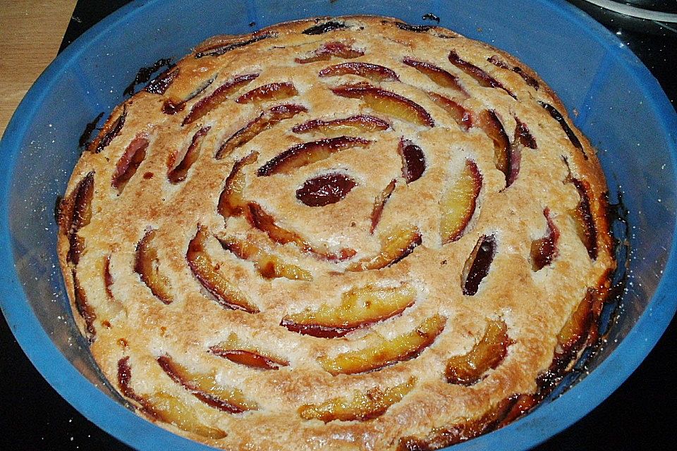 Versunkener Zwetschgenkuchen