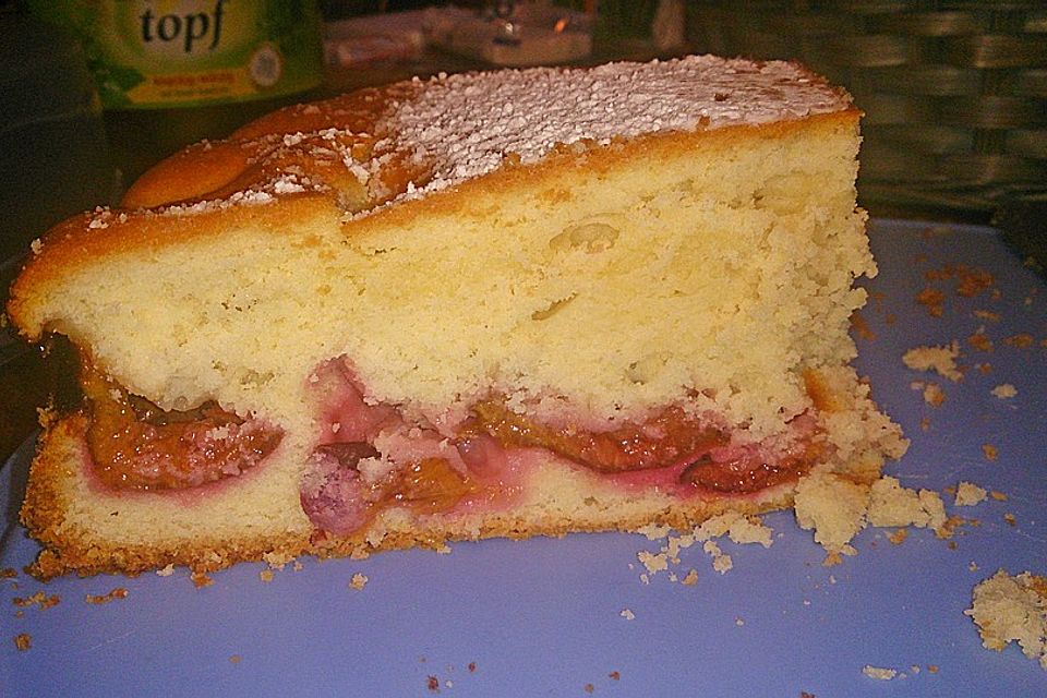 Versunkener Zwetschgenkuchen