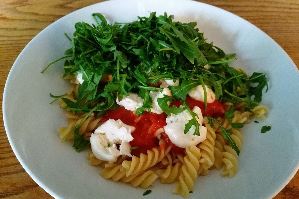 Schnelle Pasta mit Tomatensauce