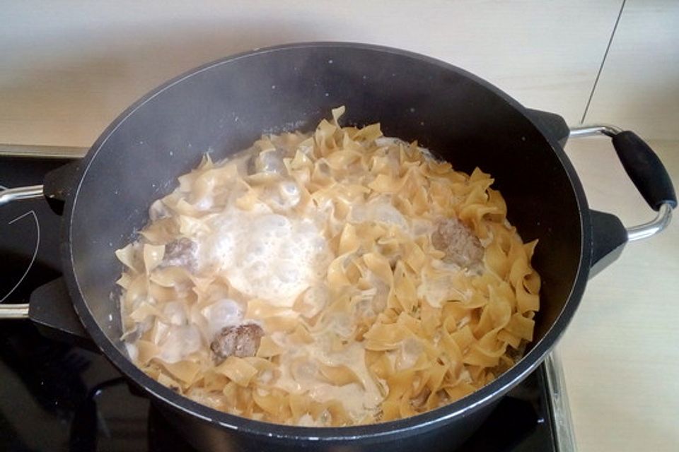 One Pot Swedish Meatballs