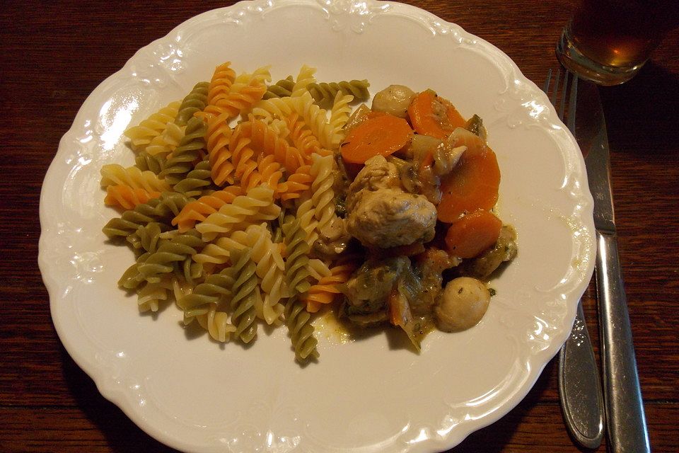 Frühlingshaftes Gulasch Frühlingshaftes Gulasch