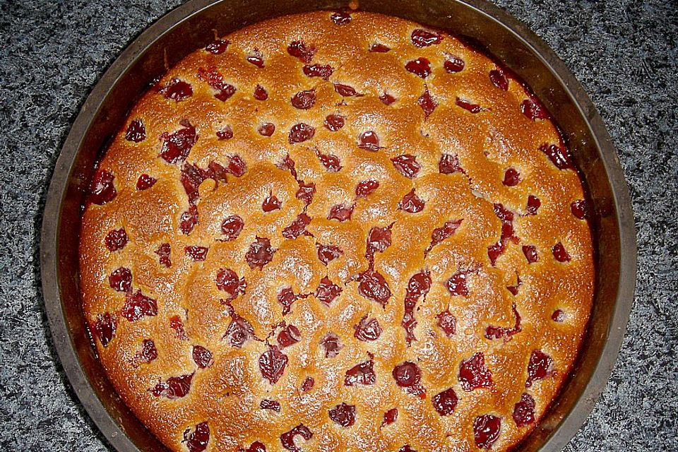 Saftkuchen mit Kirschen Saftkuchen mit Kirschen