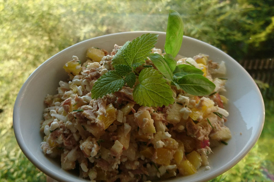 Thunfisch-Hüttenkäse-Salat