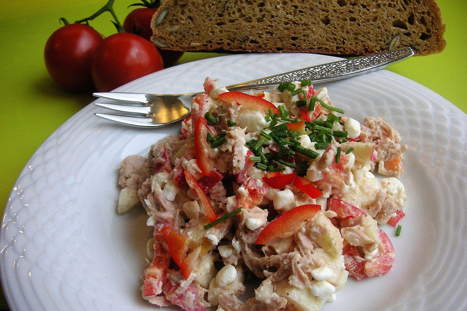 Thunfisch-Hüttenkäse-Salat